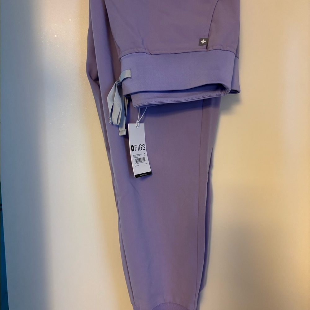 Figs Women's Scrub Pants in Lavender